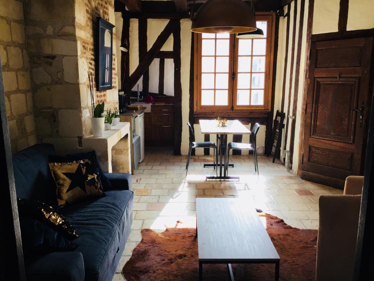 Appartement Dans Immeuble 15 Eme Siecles Vieux Tours Exterior foto